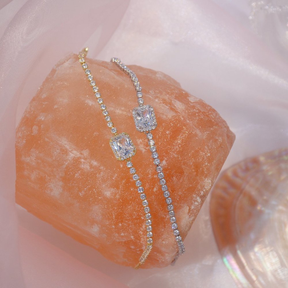 NEW 14K White Gold Plated Diamond Halo Bracelet - Picture 3 of 7